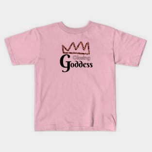 Closing Goddess Kids T-Shirt